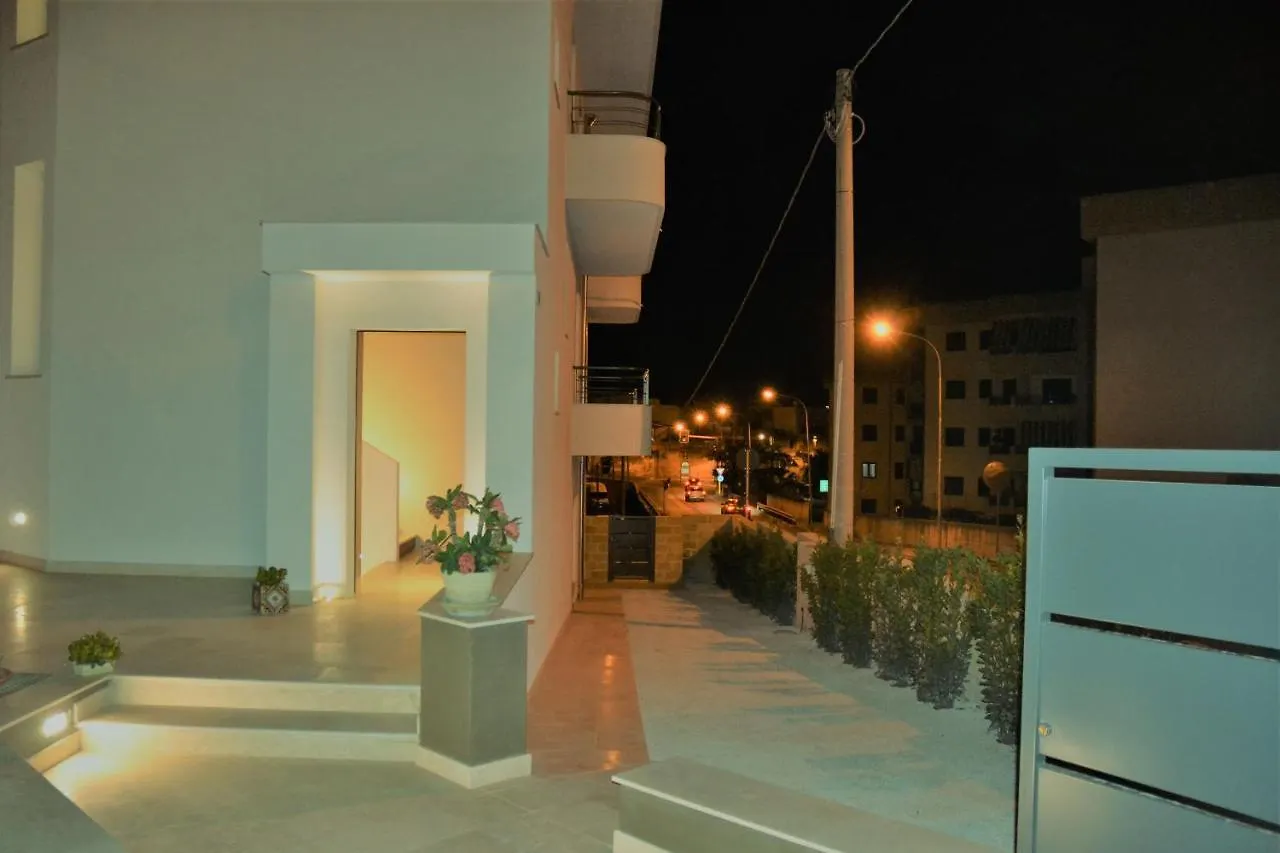 Bed & Breakfast Serafini Rooms Noto