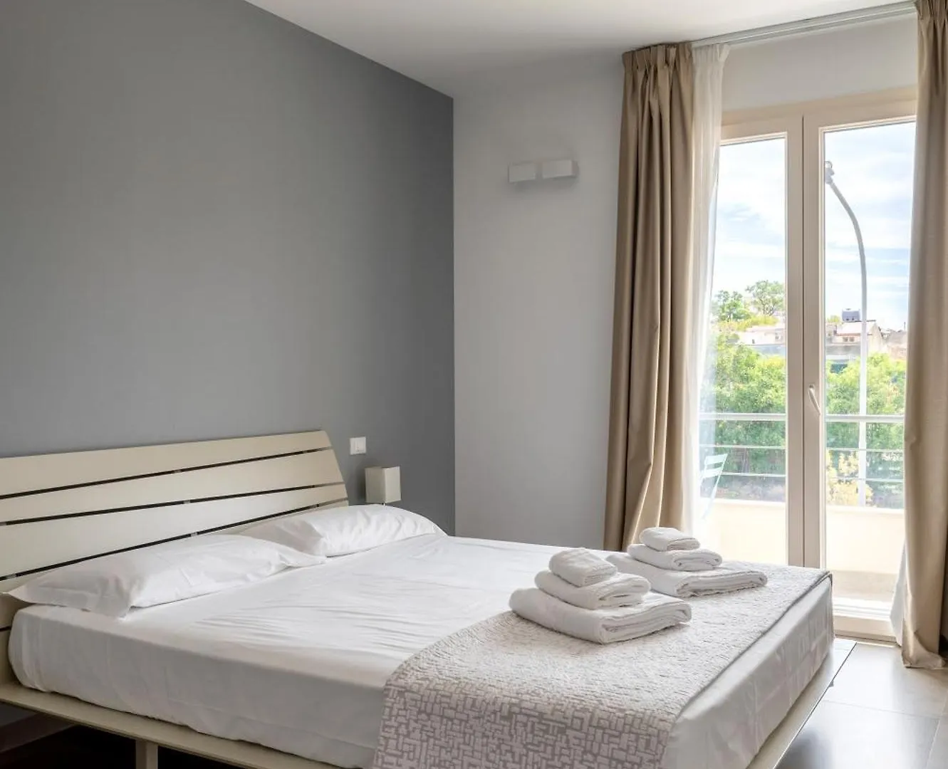 Serafini Rooms Noto 0*,