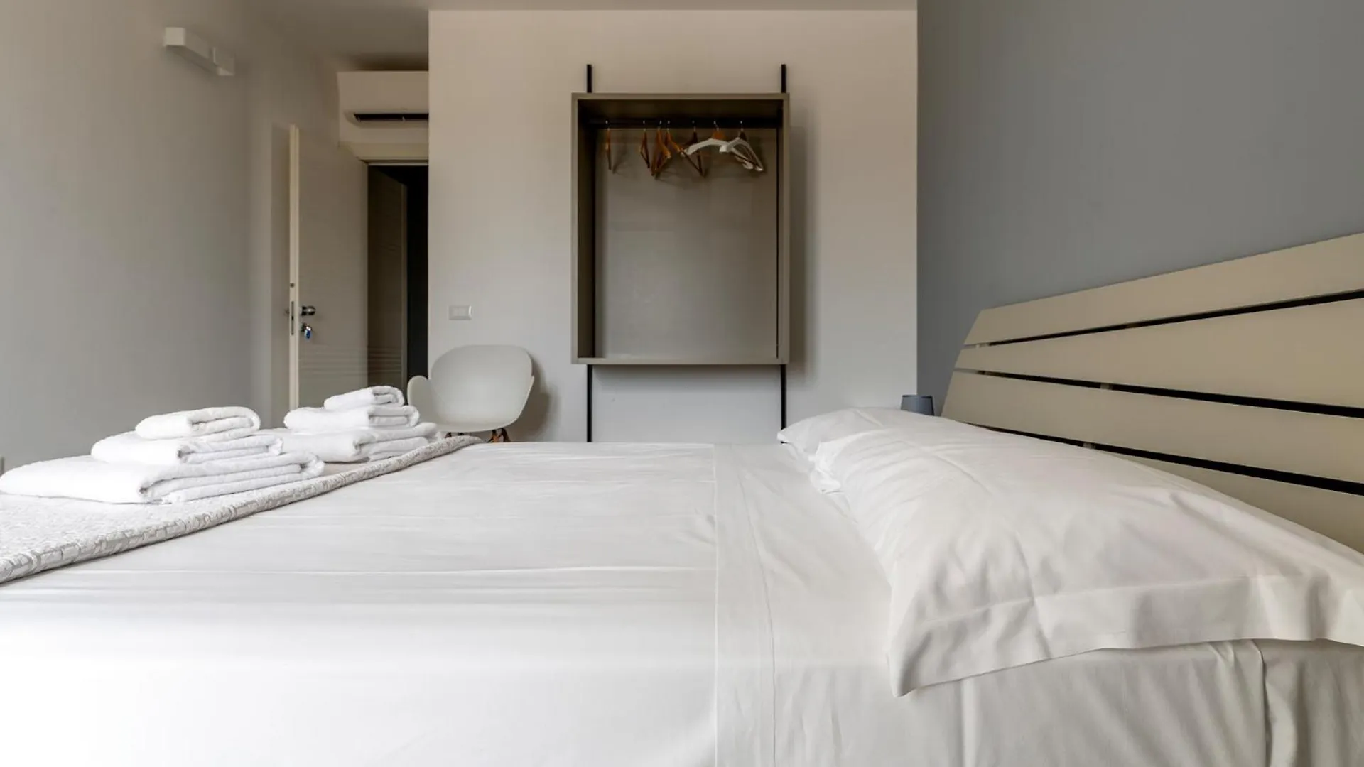 Serafini Rooms Noto Bed & Breakfast