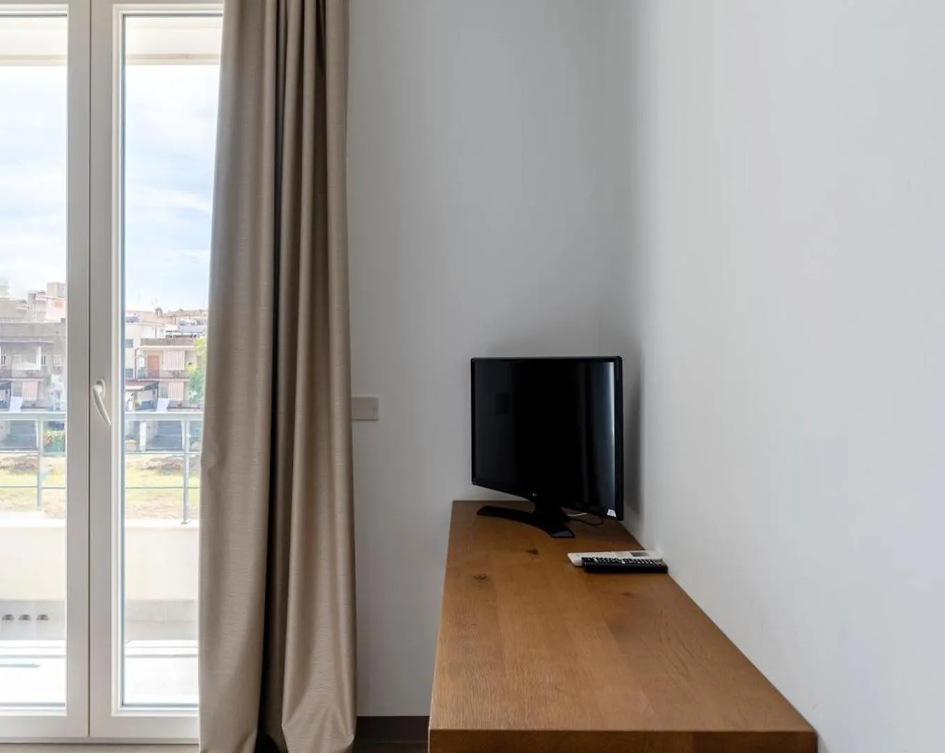 Serafini Rooms Noto Italien