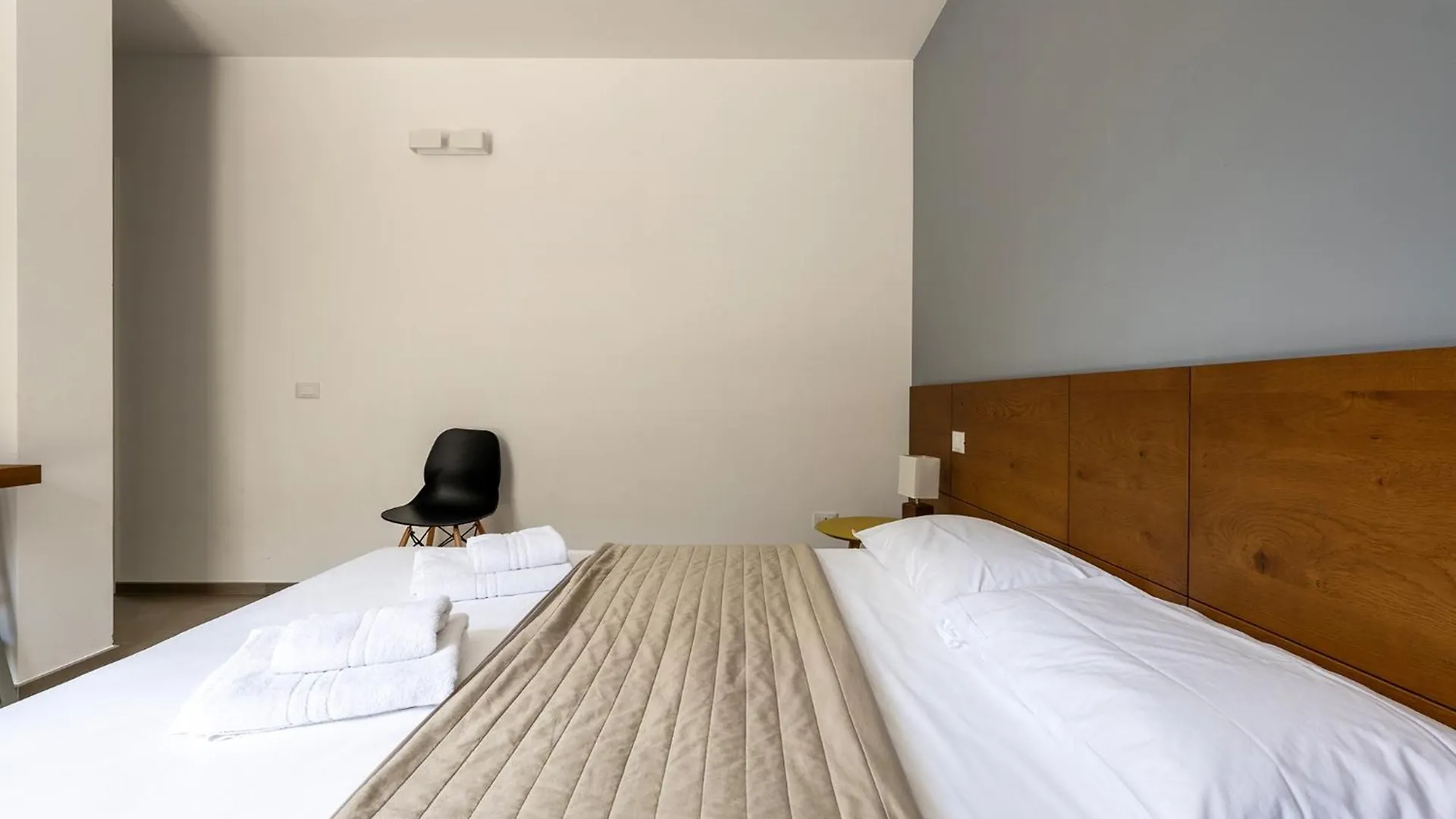 Bed & Breakfast Serafini Rooms Noto