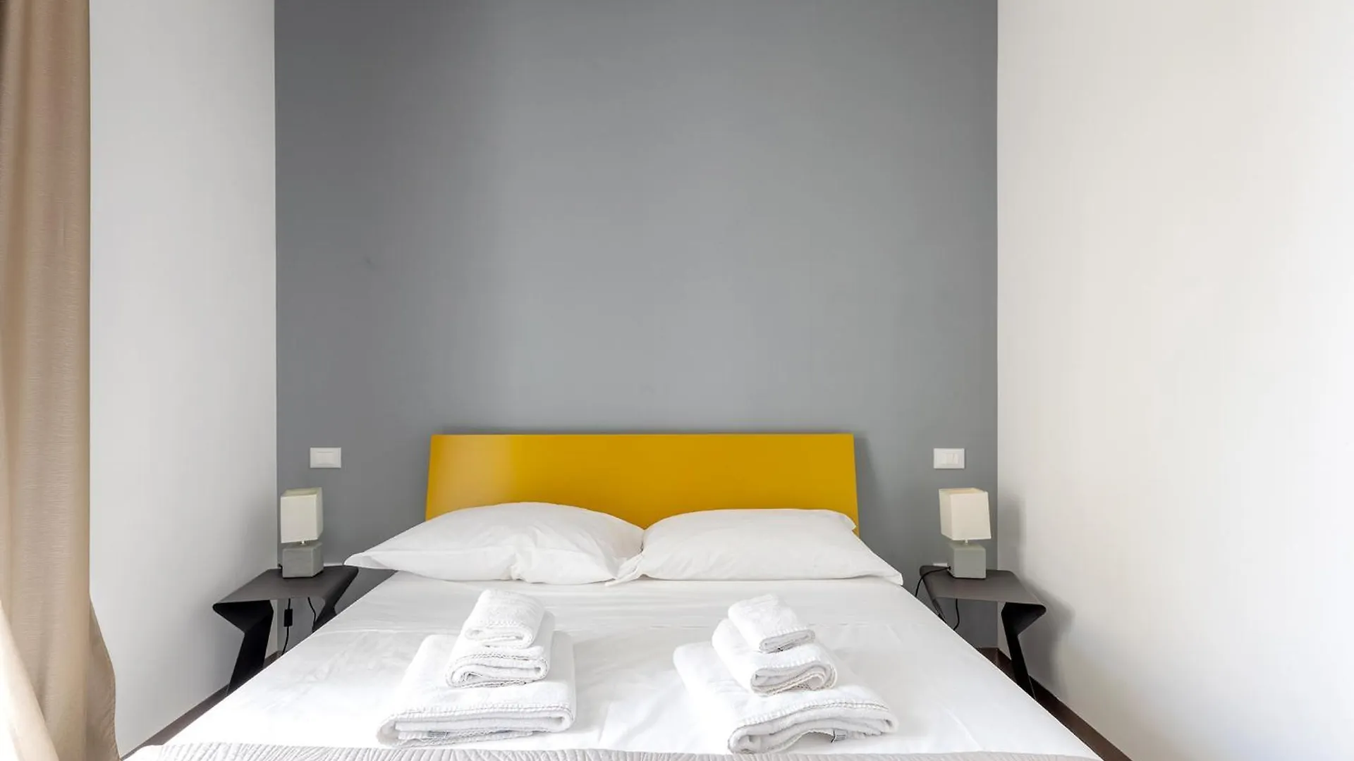 Serafini Rooms Noto Bed & Breakfast