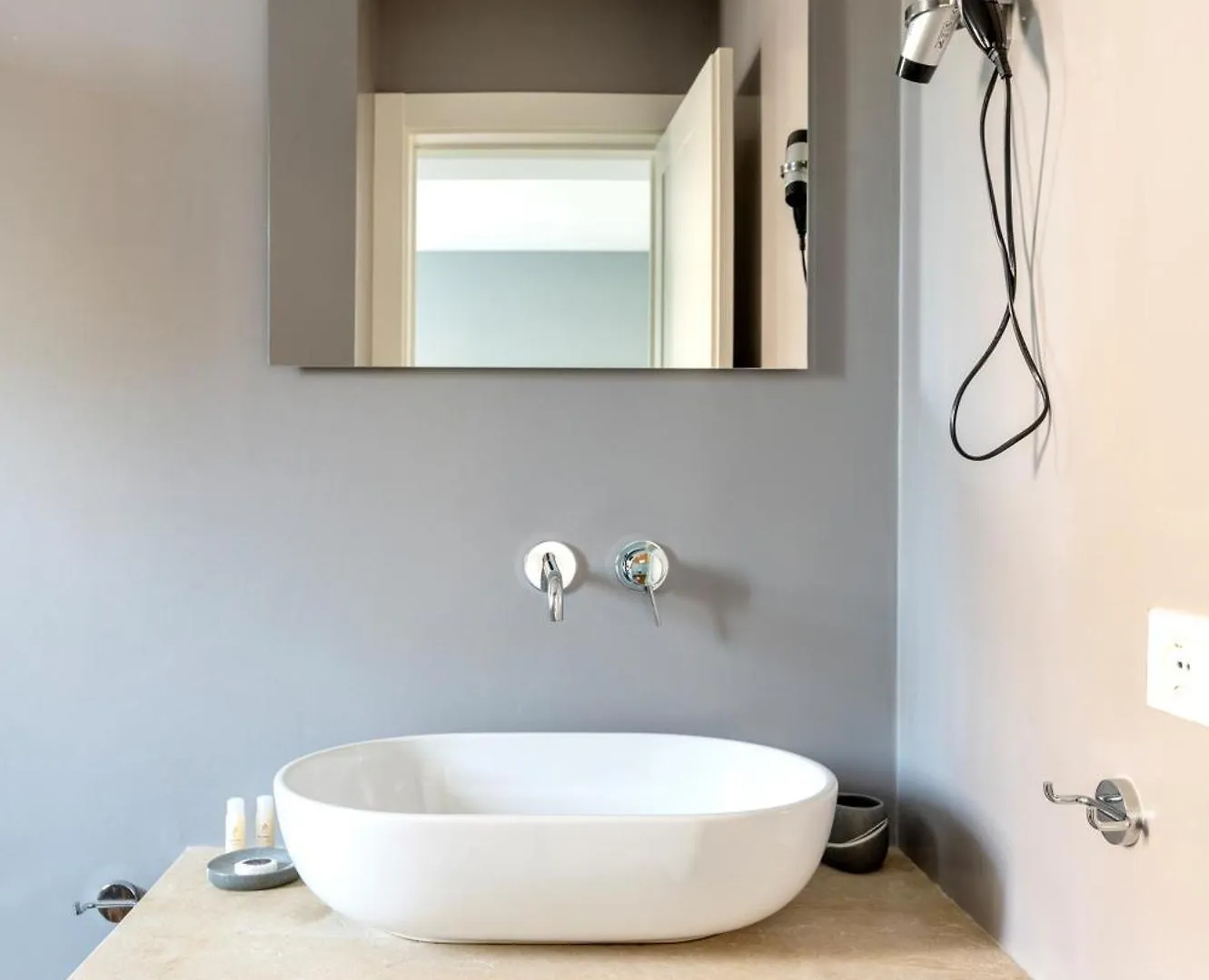 Serafini Rooms Noto 0*,