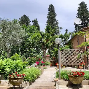 il-giardino-del-borgo-serre-di-rapolano.it-tuscanyhotel.com/