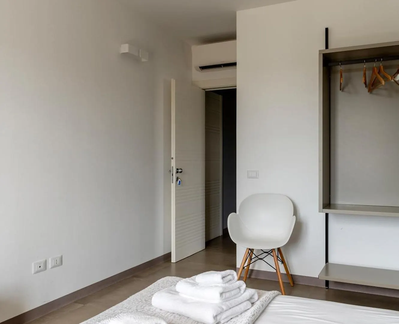 לינה וארוחת בוקר נוטו Serafini Rooms